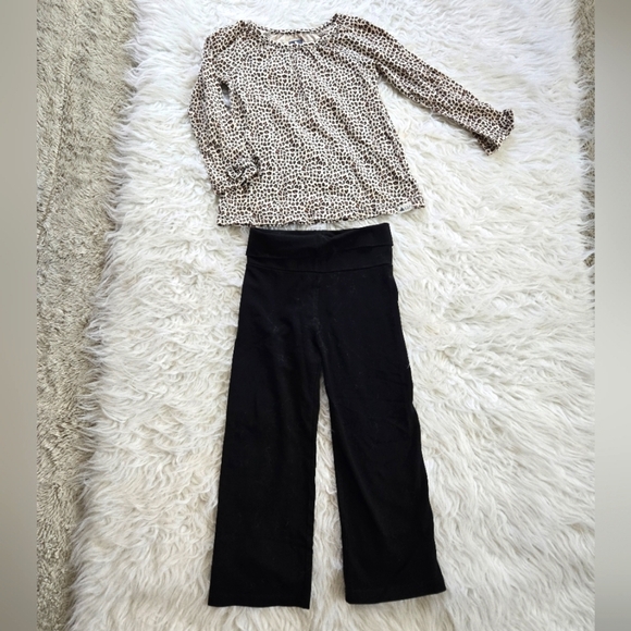 Gap Girls Leopard Top with Matching Gap Black Bootcut Leggings - Picture 1 of 5